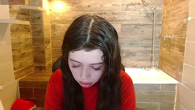 Snapshot of Sophie_Copers chatting on 04-13-26, 02:32 Sophie Copers online show from 04-13-26, 02:32
