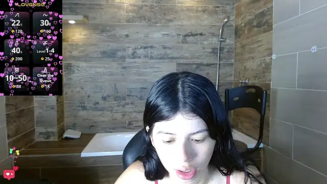 Snapshot of Sophie_Copers chatting on 07-02-26, 02:23 Sophie Copers online show from 07-02-26, 02:23