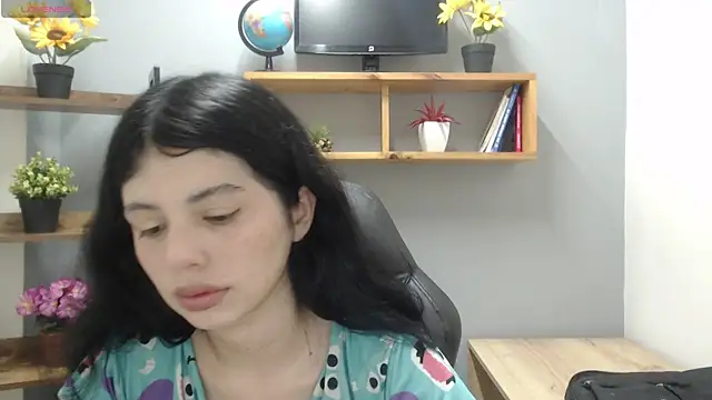 Snapshot of Sophie_Copers chatting on 06-14-26, 02:51 Sophie Copers online show from 06-14-26, 02:51