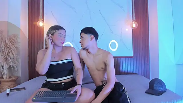 Eroticxcouple online show from 05-26-26, 05:22
