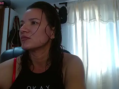 Snapshot of valery_fitt chatting on 04-15-26, 01:26 valery fitt online show from 04-15-26, 01:26
