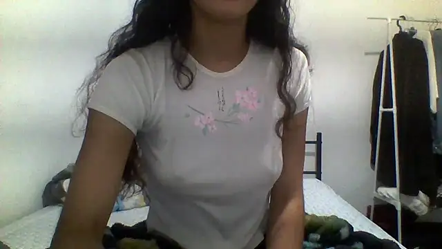 Snapshot of Lolakhaos chatting on 07-13-26, 02:55 Lolakhaos online show from 07-13-26, 02:55