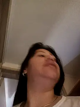 celeste beacker online show from 04-15-26, 01:59