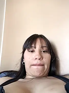 celeste beacker online show from 04-12-26, 09:07