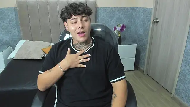 DAMON SALVATTORE online show from 04-09-26, 04:03