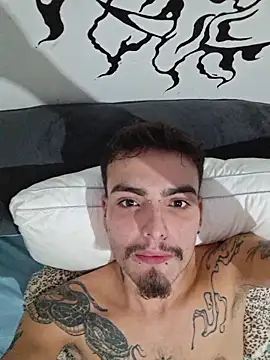 Snapshot of Wllwk12 chatting on 04-08-26, 03:30 Wllwk12 online show from 04-08-26, 03:30