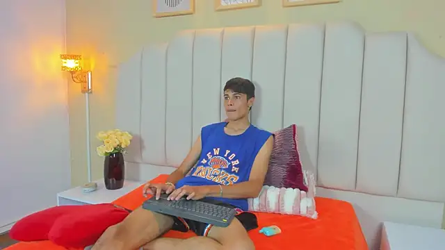 thomas dikey online show from 04-10-26, 09:44