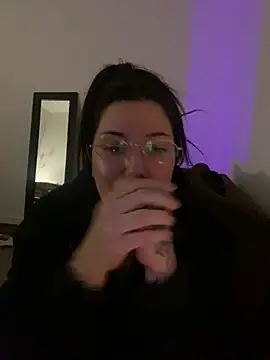 Snapshot of cherryxxox chatting on 05-01-26, 05:56 cherryxxox online show from 05-01-26, 05:56