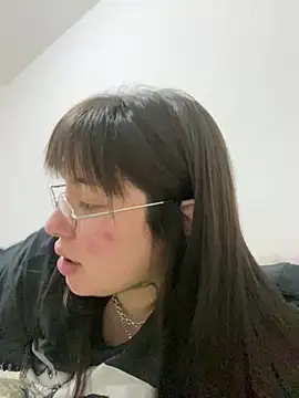 Snapshot of cherryxxox chatting on 05-11-26, 02:13 cherryxxox online show from 05-11-26, 02:13