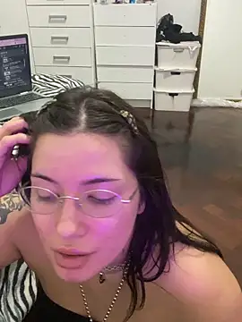Snapshot of cherryxxox chatting on 04-21-26, 02:51 cherryxxox online show from 04-21-26, 02:51