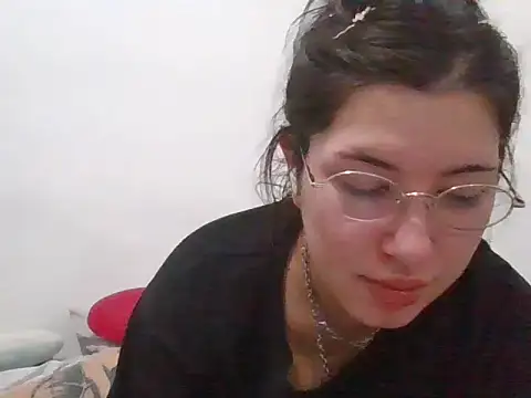 Snapshot of cherryxxox chatting on 04-23-26, 06:53 cherryxxox online show from 04-23-26, 06:53