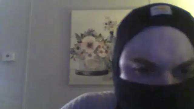 Snapshot of MrBiggles69 chatting on 04-10-26, 09:55 MrBiggles69 online show from 04-10-26, 09:55