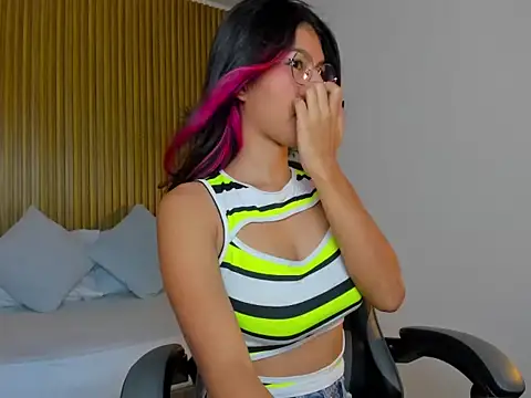 Snapshot of rosalita4_ chatting on 04-14-26, 07:19 rosalita4 online show from 04-14-26, 07:19