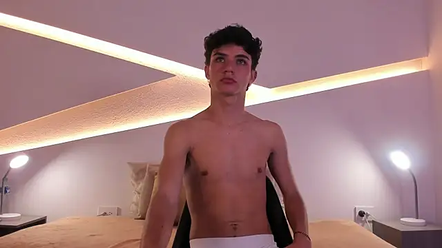 Snapshot of Logan_Steel chatting on 04-14-26, 04:39 Logan Steel online show from 04-14-26, 04:39