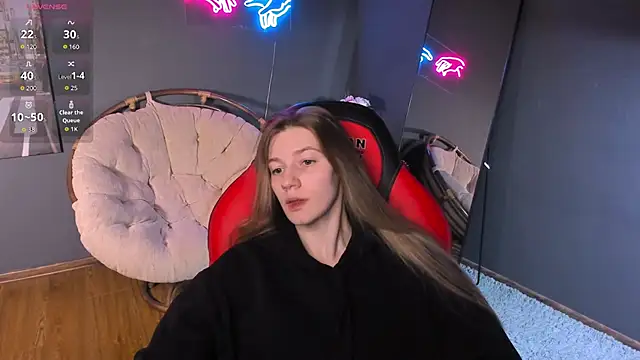 Snapshot of Vanessa___Lui chatting on 04-09-26, 04:24 Vanessa Lui online show from 04-09-26, 04:24