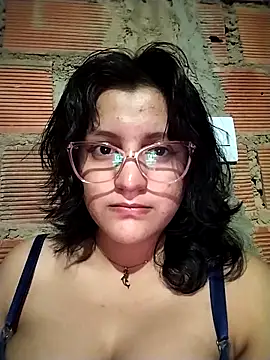 Snapshot of sienna_elara chatting on 04-08-26, 10:50 sienna elara online show from 04-08-26, 10:50