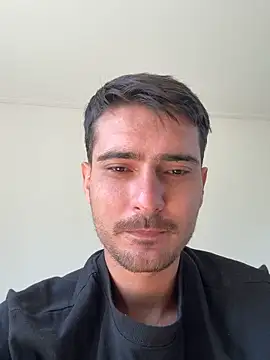 Snapshot of Serttssikici chatting on 06-16-26, 09:42 Serttssikici online show from 06-16-26, 09:42