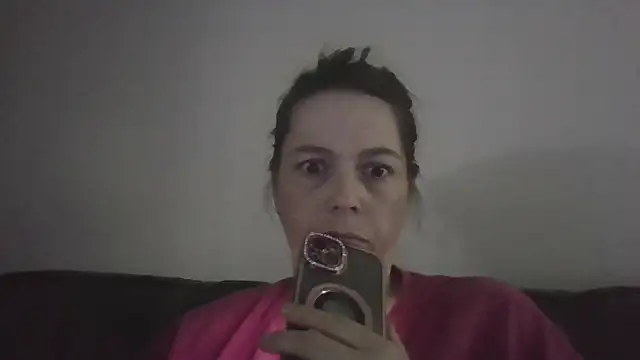lily1982 online show from 05-17-26, 04:18