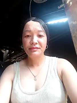 vanlucky2 online show from 04-14-26, 02:38