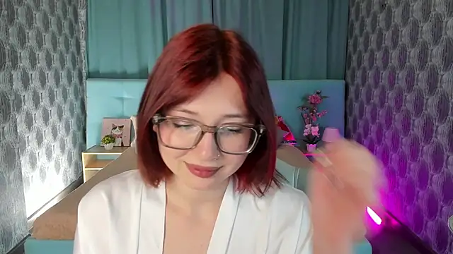 Snapshot of Lessi_Panic chatting on 05-31-26, 12:49 Lessi Panic online show from 05-31-26, 12:49