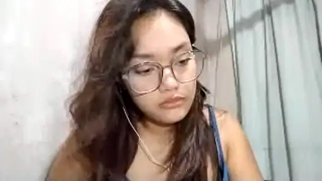 Snapshot of OliviaCarchi chatting on 04-21-26, 01:39 OliviaCarchi online show from 04-21-26, 01:39