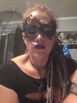Snapshot of MistressSolena chatting on 06-20-26, 04:28 MistressSolena online show from 06-20-26, 04:28