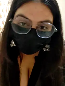 Snapshot of Aysha_69 chatting on 06-26-26, 11:05 Aysha 69 online show from 06-26-26, 11:05