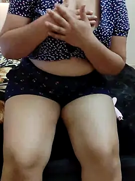Snapshot of Aysha_69 chatting on 05-23-26, 05:28 Aysha 69 online show from 05-23-26, 05:28