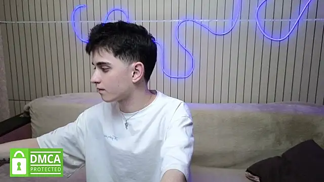 Snapshot of alexander_18_xxl chatting on 05-15-26, 05:00 alexander 18 xxl online show from 05-15-26, 05:00