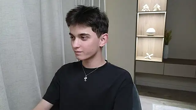 Snapshot of alexander_18_xxl chatting on 07-02-26, 12:33 alexander 18 xxl online show from 07-02-26, 12:33