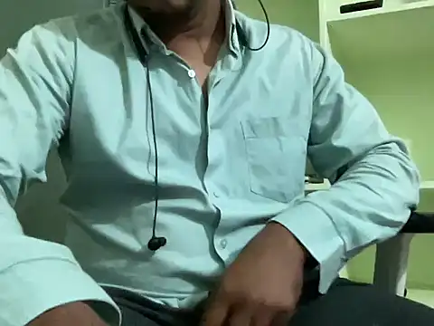 Snapshot of Mee_Baadshah chatting on 07-24-26, 05:53 Mee Baadshah online show from 07-24-26, 05:53