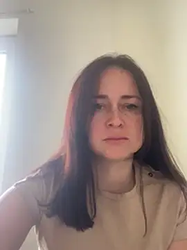 Emma magic online show from 04-10-26, 06:42