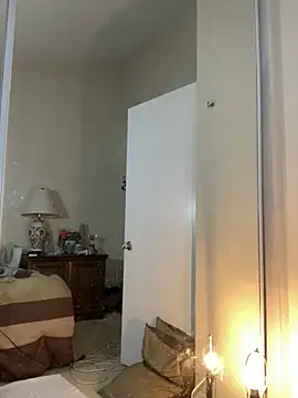 Pink-Tip-Bunny online show from 04-17-26, 12:19