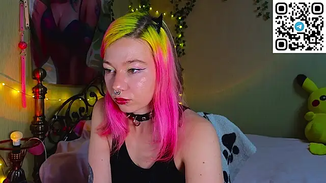 Sansarella online show from 11-19-25, 03:56