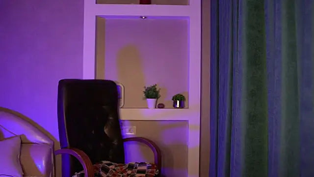 LilElfies online show from 04-18-26, 07:40