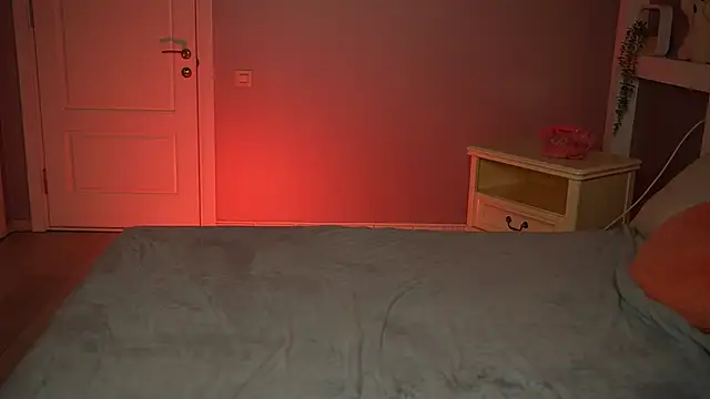 LilElfies online show from 04-09-26, 09:54