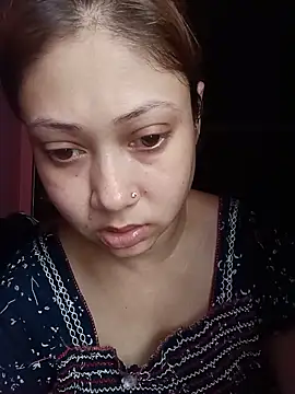 Snapshot of Hot_Soniya_08 chatting on 06-14-26, 08:04 Hot Soniya 08 online show from 06-14-26, 08:04