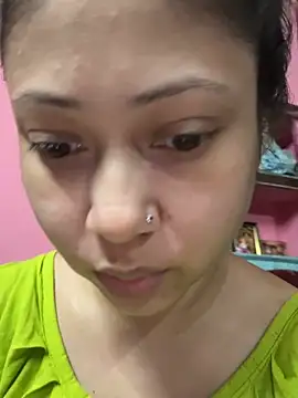Snapshot of Hot_Soniya_08 chatting on 08-01-26, 05:44 Hot Soniya 08 online show from 08-01-26, 05:44