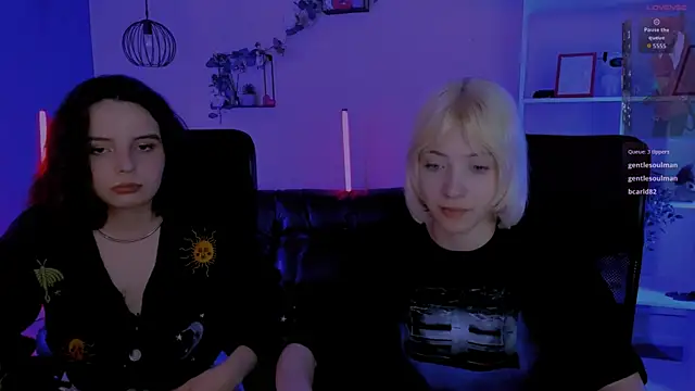 mia mooon  online show from 04-25-26, 11:02