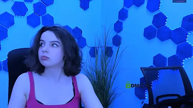 mia mooon  online show from 05-04-26, 09:01