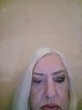 Julia20X online show from 07-21-26, 08:59
