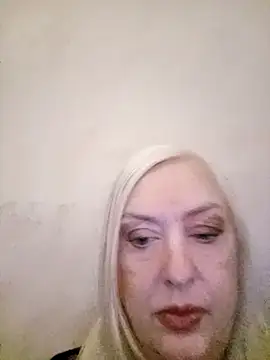 Snapshot of Julia20X chatting on 04-13-26, 10:08 Julia20X online show from 04-13-26, 10:08