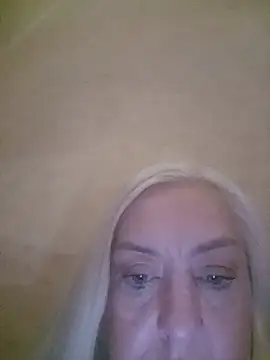 Julia20X online show from 07-18-26, 08:34