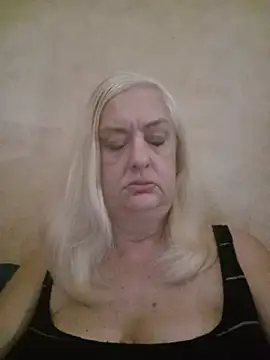 Julia20X online show from 07-19-26, 09:06