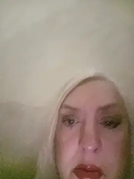 Snapshot of Julia20X chatting on 04-11-26, 07:39 Julia20X online show from 04-11-26, 07:39