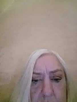 Julia20X online show from 07-11-26, 09:31