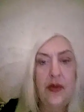 Snapshot of Julia20X chatting on 04-15-26, 08:31 Julia20X online show from 04-15-26, 08:31