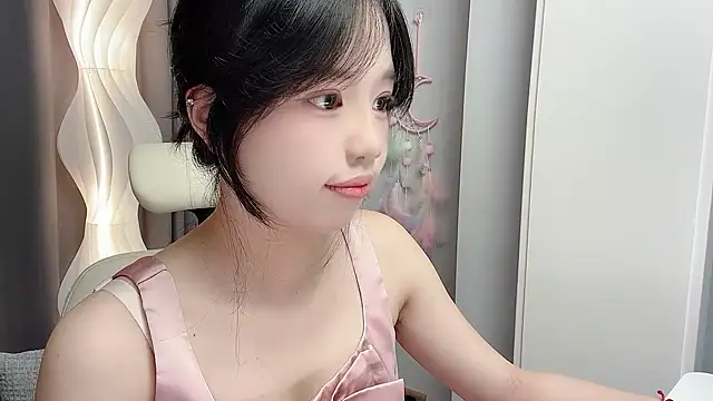 Xiaoqing00 online show from 06-05-26, 03:44