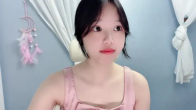 Xiaoqing00 online show from 06-20-26, 04:17