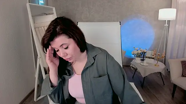 TheaCassian online show from 04-17-26, 06:49